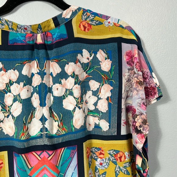 Tolani Silk Floral Blouse Tunic size Large - Picture 11 of 13